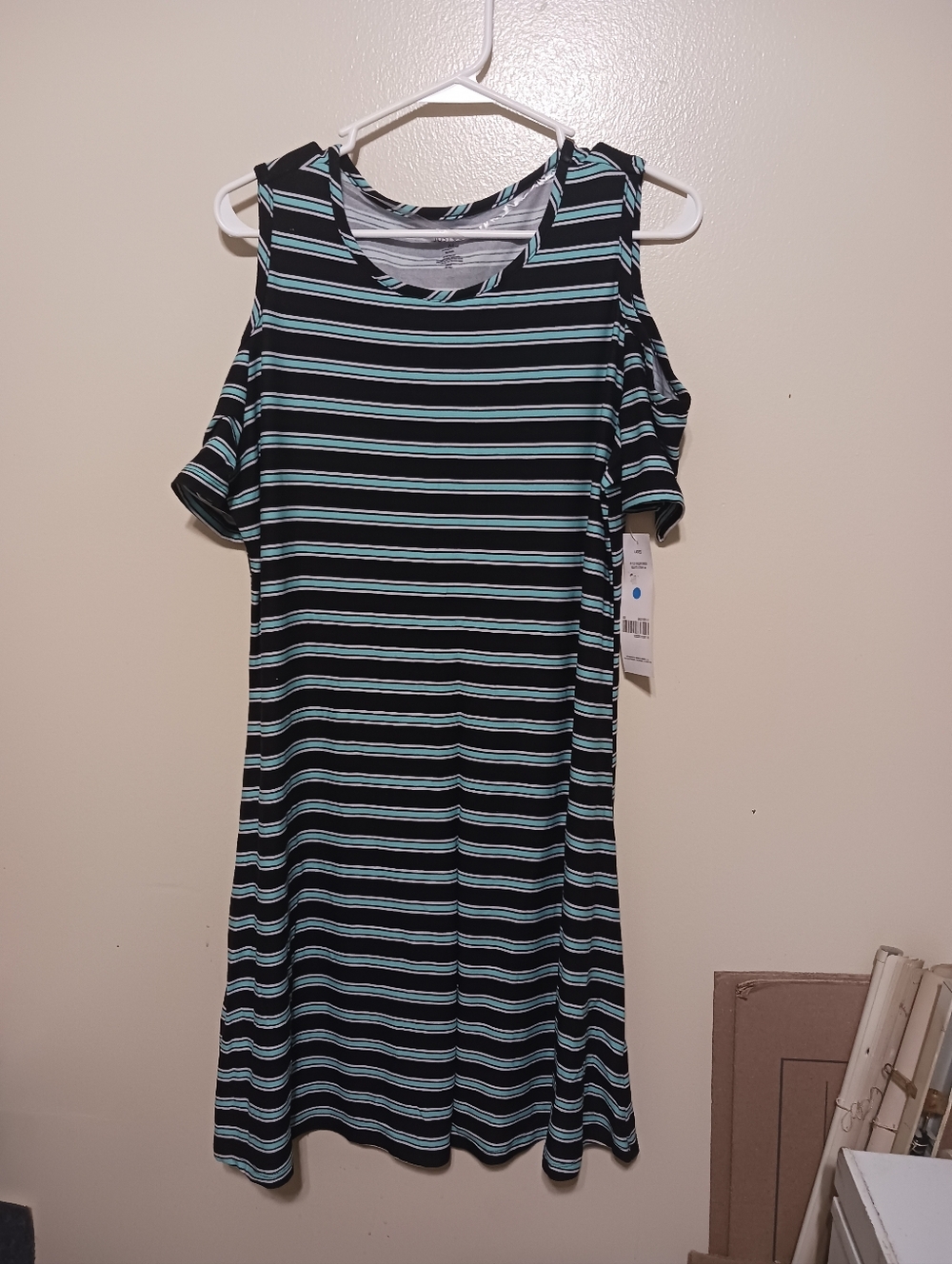 Just Be Womens Cold-Shoulder Striped Knit Dress in Black and Teal Medium